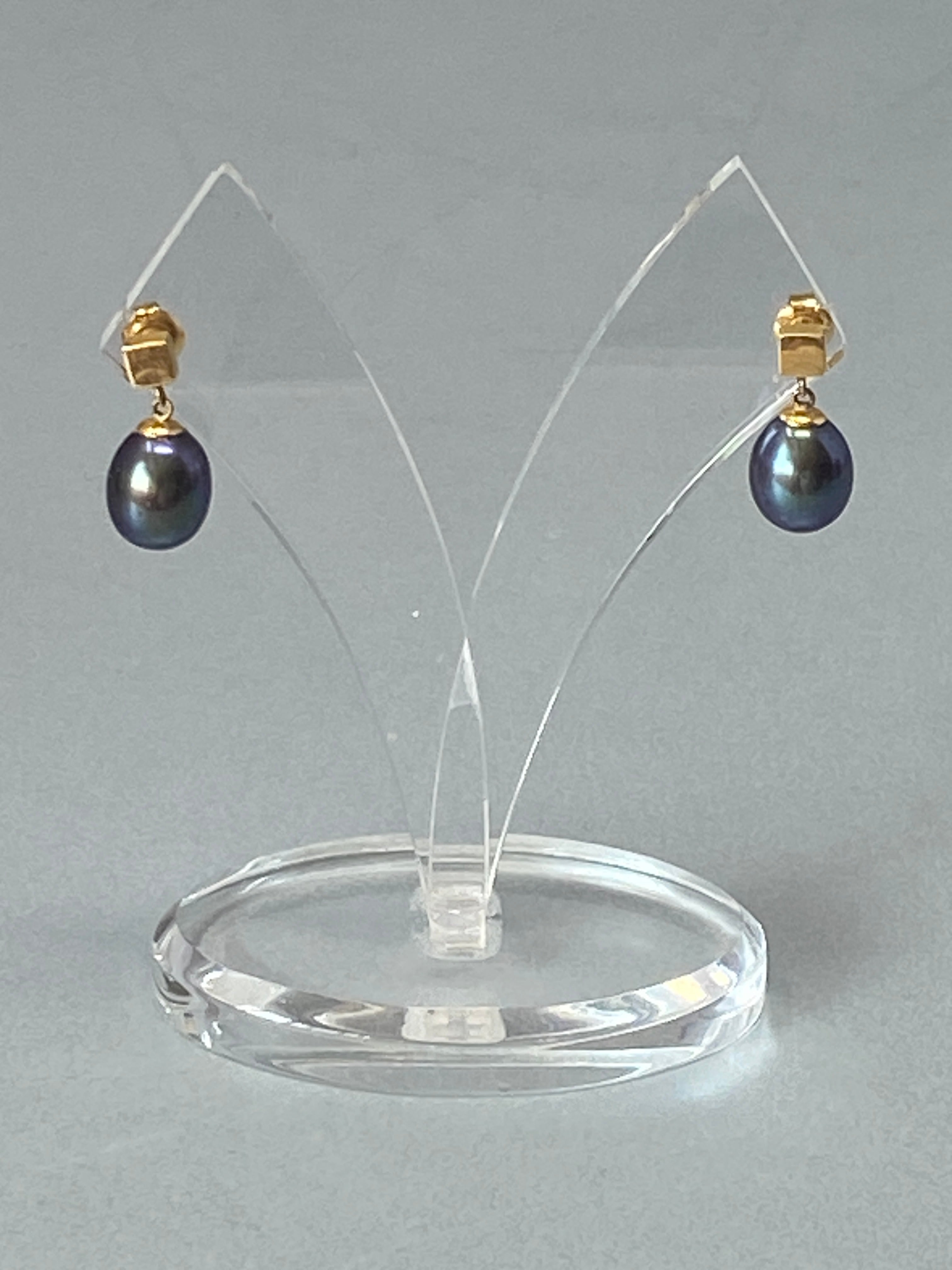 18 Carat Gold and Black Pearl Earrings