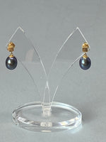 Load image into Gallery viewer, 18 Carat Gold and Black Pearl Earrings
